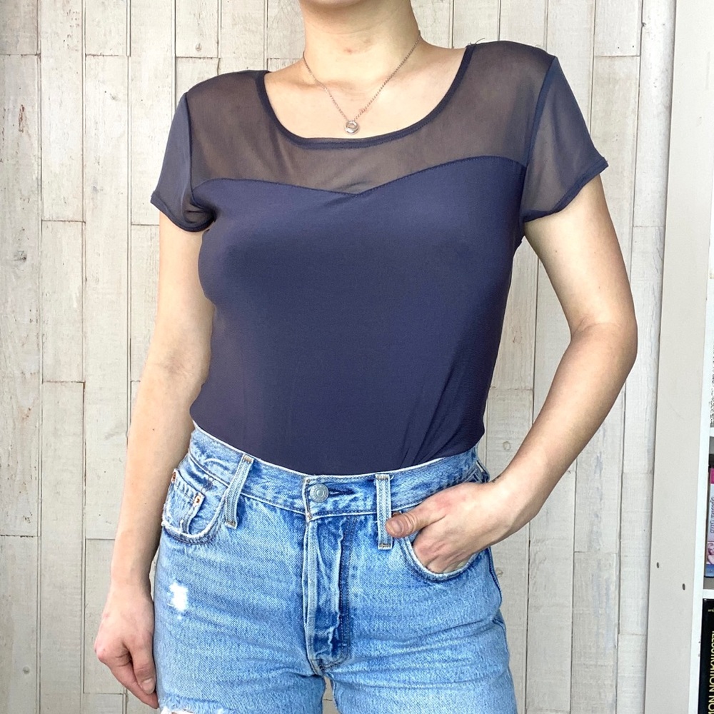 Sujie in the city Grey Mesh Short Sleeve Top